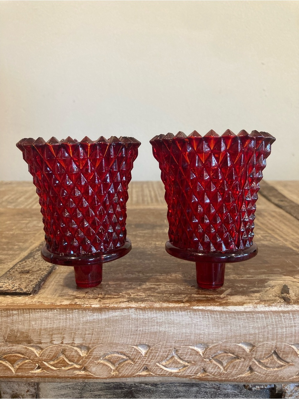 2 Pegged Glass Votive Holders Vintage Red Painted Diamond Pattern 70s-80s Decor - Picture 12 of 13